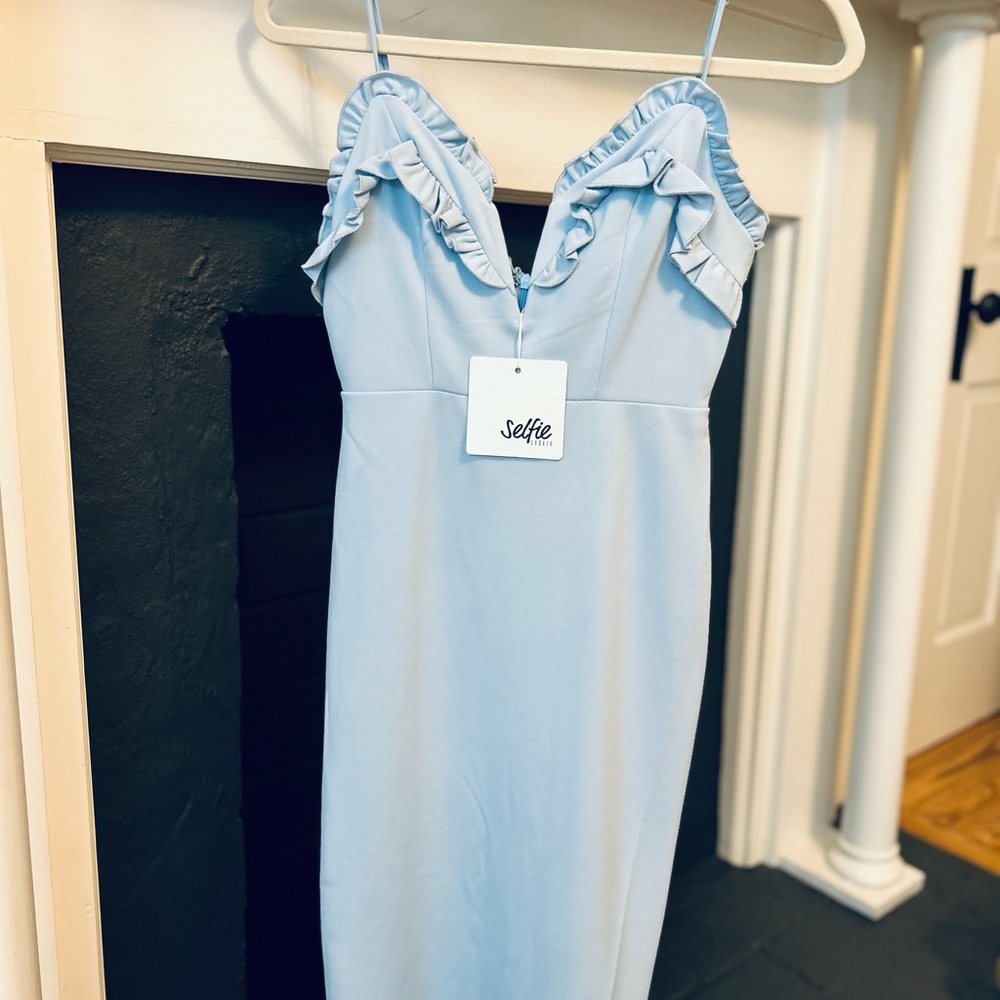 NWT SELFIE LESLIE DRESS BLUE SMALL Stretchy and Comfortable!